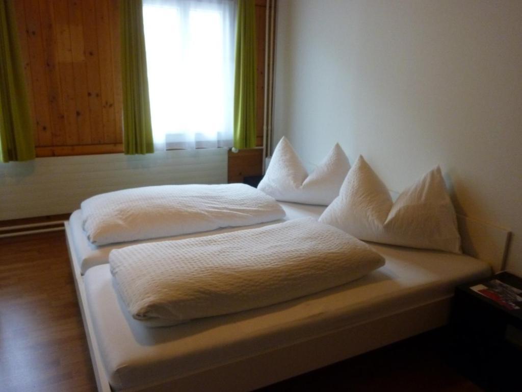 Gasthaus Engel Sachseln Habitación foto